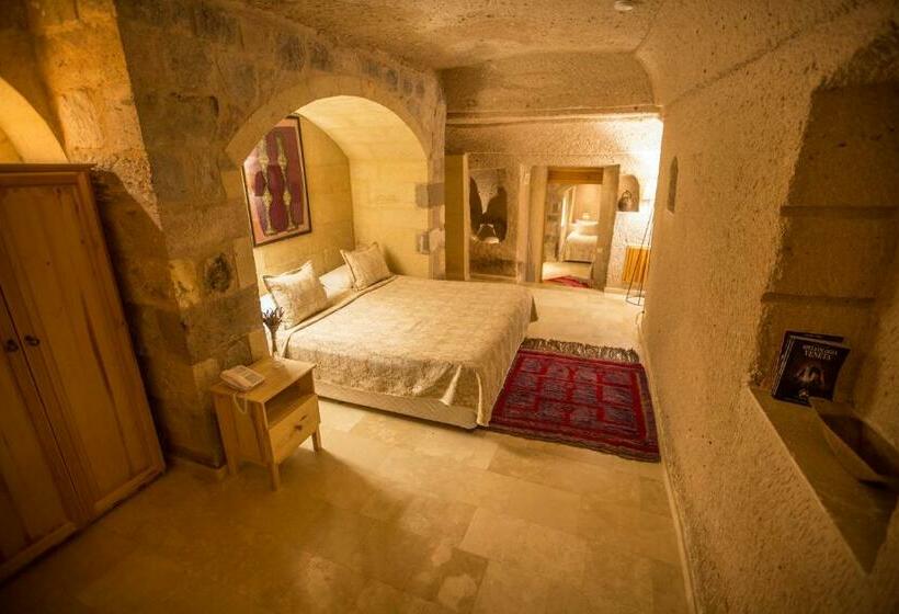 Family Suite, Kistar Cave