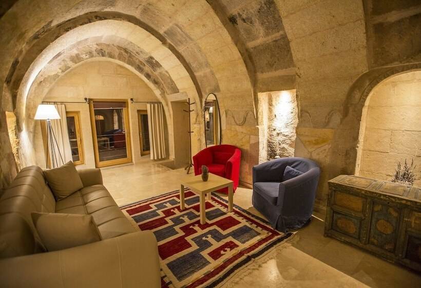 Family Suite, Kistar Cave