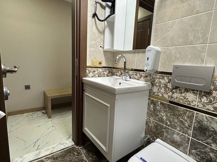 Трежместный Номер Economy, Poyraz Hotel Uzungöl