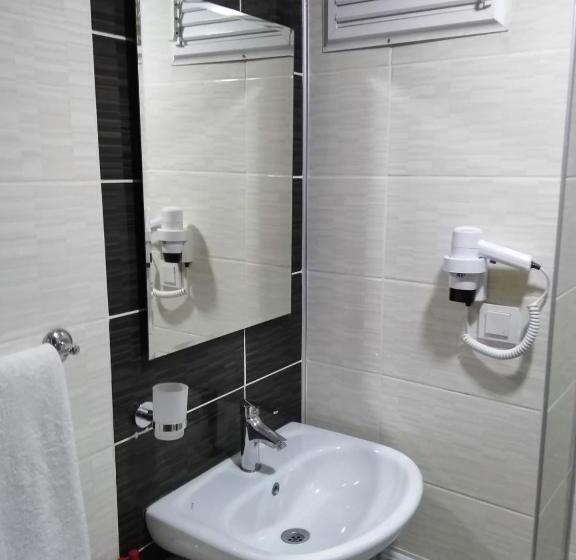 اتاق خانوادگی, Sarp Hotel Kadriye