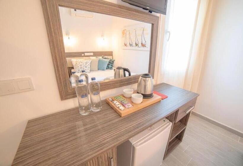 Deluxe Suite Sea View, Madda