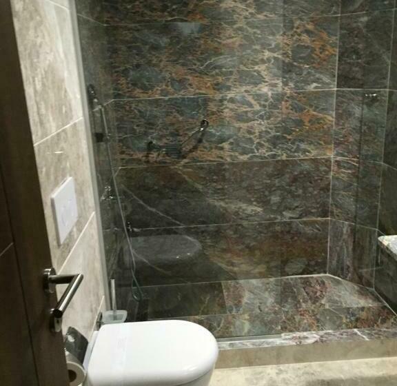 Номер Стандарт, Cenas Otel