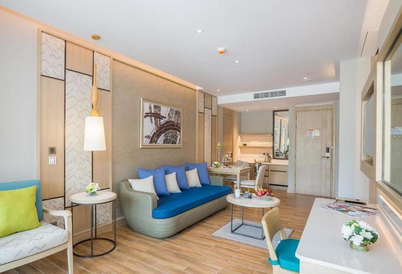 Люкс Вид на Сад, Avani+ Hua Hin Resort