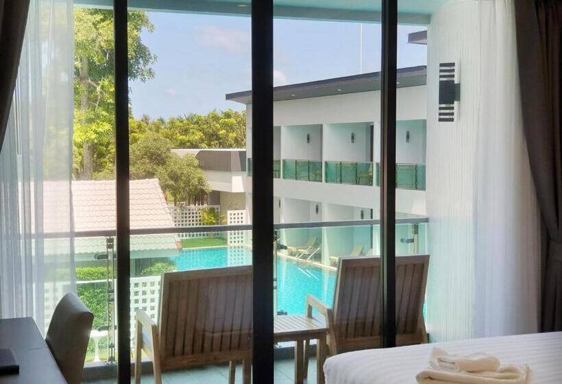 Номер Deluxe Вид на Бассейн, Chaolao Cabana Resort