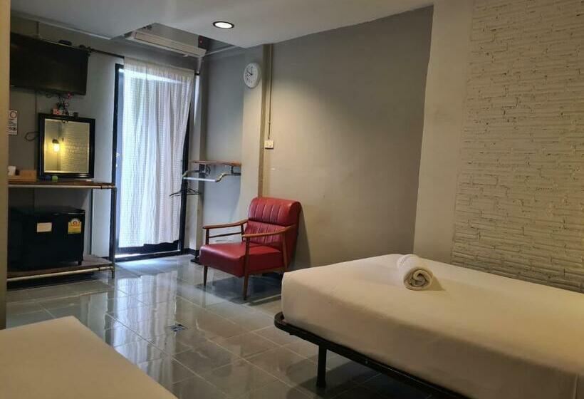 Номер Стандарт, The 8 Factory Hotel Phitsanulok