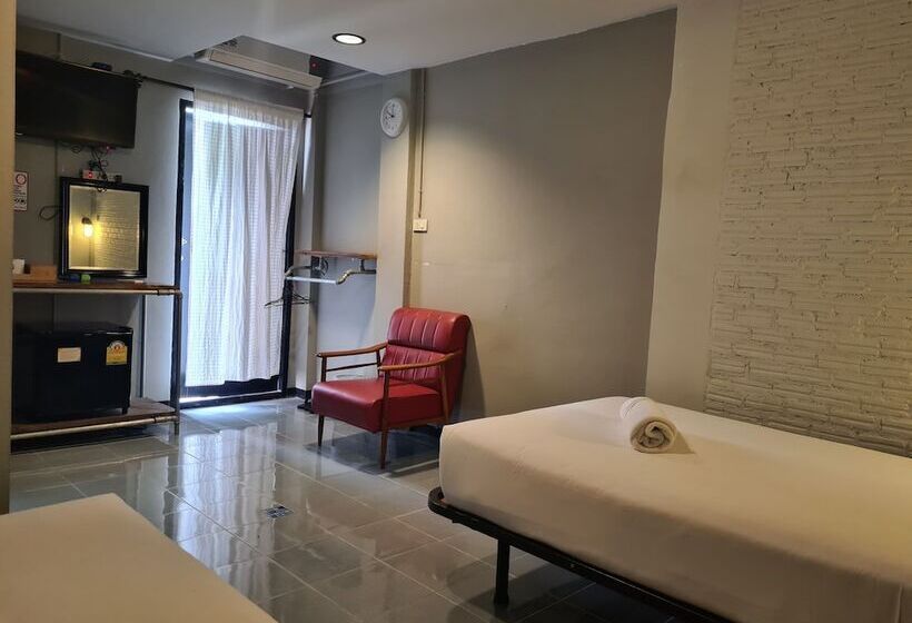 Номер Стандарт, The 8 Factory Hotel Phitsanulok