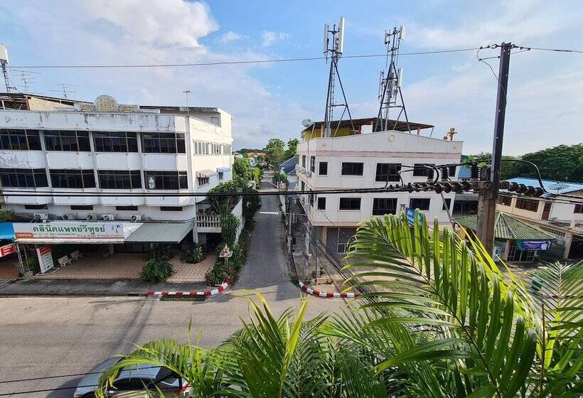 Номер Стандарт, The 8 Factory Hotel Phitsanulok