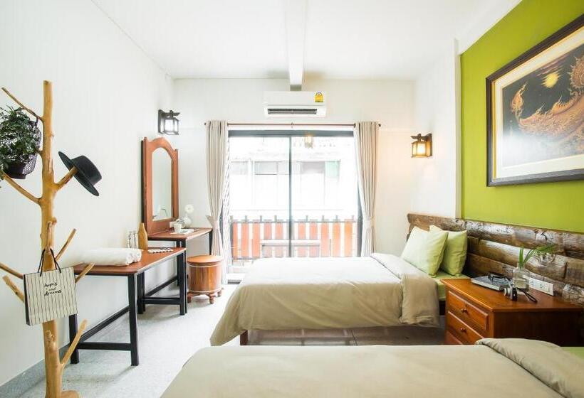 اتاق استاندارد, Banthat Thong Hostel