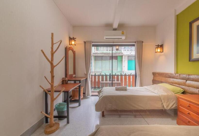 اتاق استاندارد, Banthat Thong Hostel