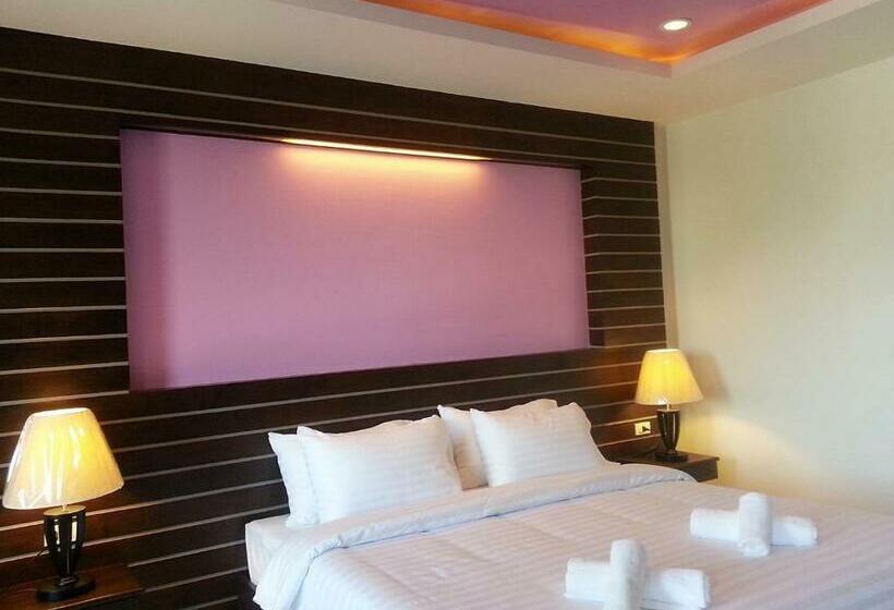 Quarto Deluxe, Purimas Resortel
