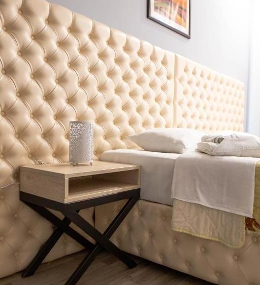 اتاق استاندارد با بالکن, Garni Hotel Lotos