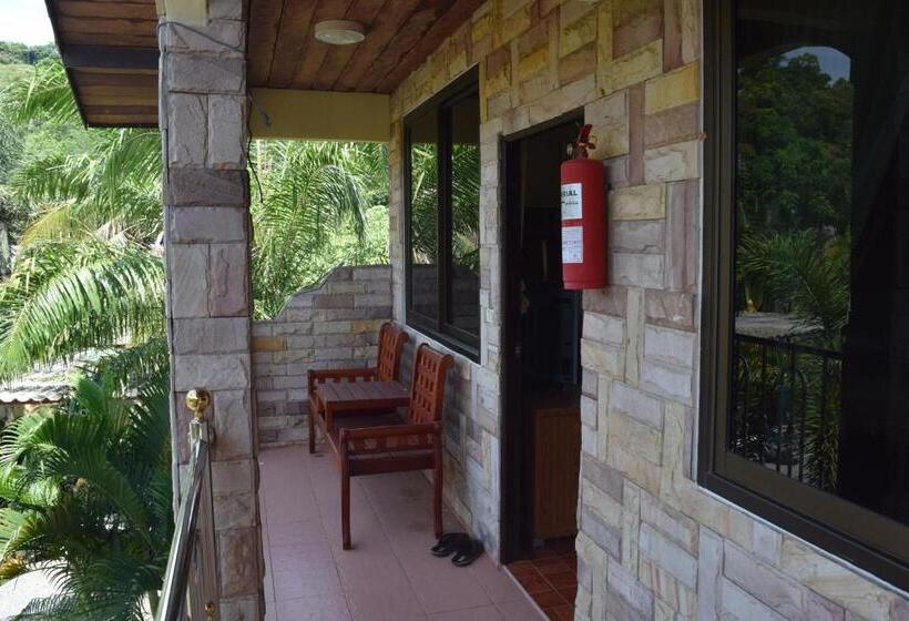 豪华家庭房间, Sofia Garden Resort