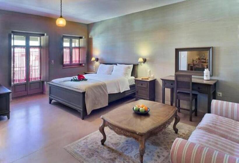 Полулюкс с Гидромассажем, Haones Suites