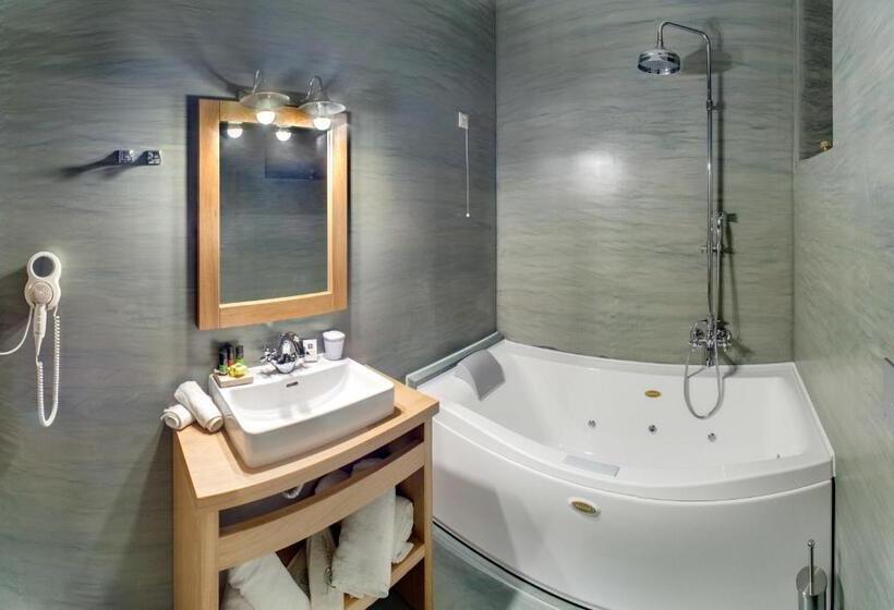 Президентский Люкс, Haones Suites