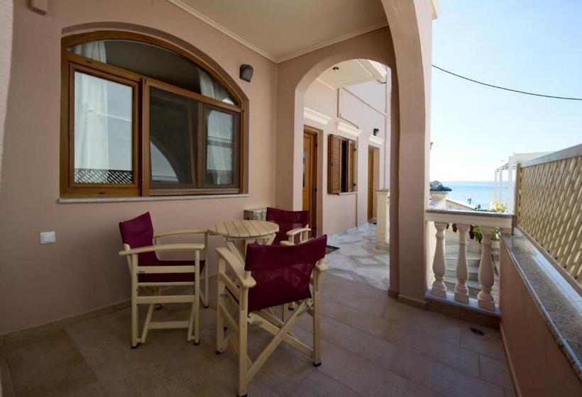 استودیوی لوکس, Utopia