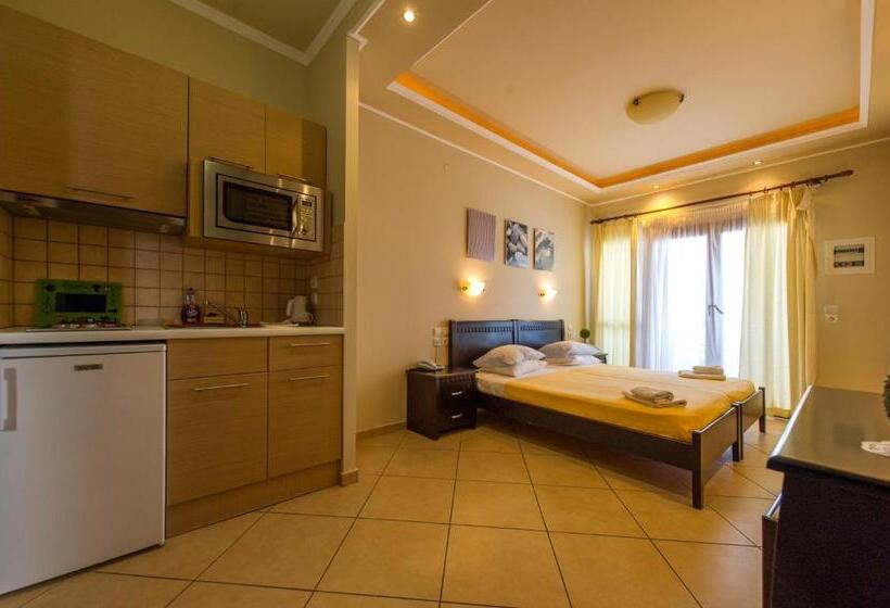 استودیوی استاندارد با چشمانداز دریا, Utopia