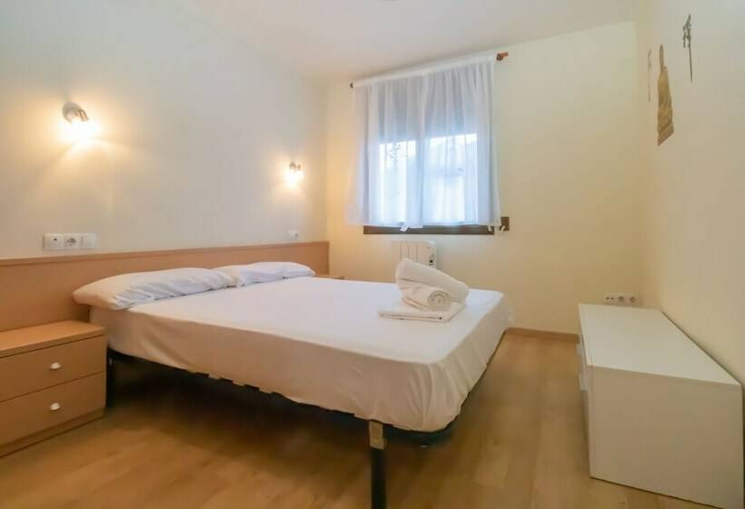 آپارتمان 2 خوابه, Apartamentos Pantebre 3000