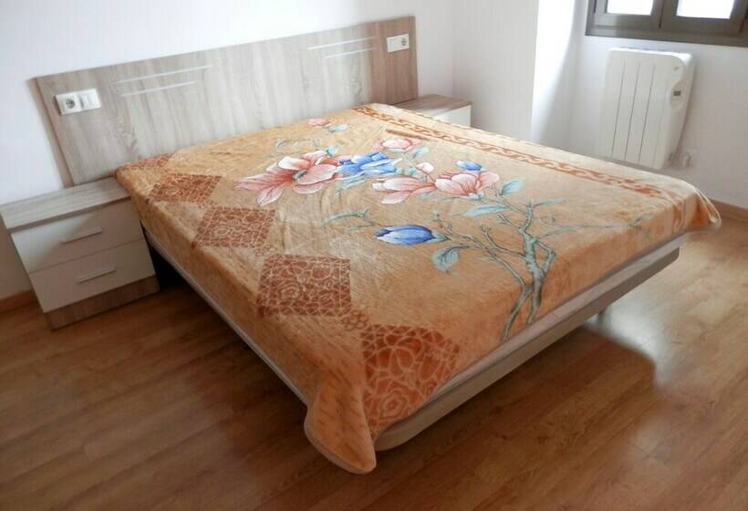 آپارتمان 2 خوابه, Apartamentos Pantebre 3000