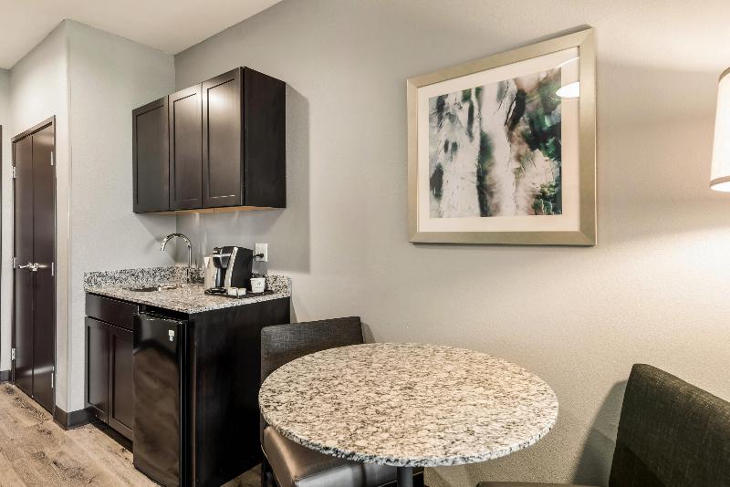 Люкс Кровать Кинг, Holiday Inn Hotel & Suites Silicon Valley – Milpitas, An Ihg
