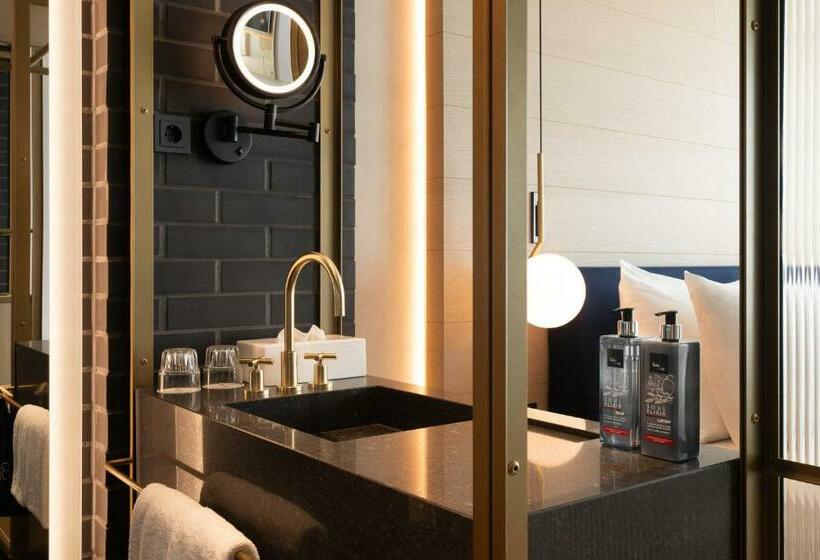 Номер Стандарт, Ruby Emma Hotel Amsterdam