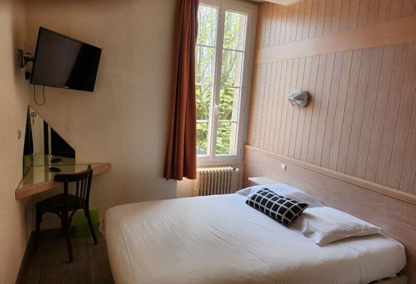 Номер Стандарт, Hôtel Le Relais De Vendée