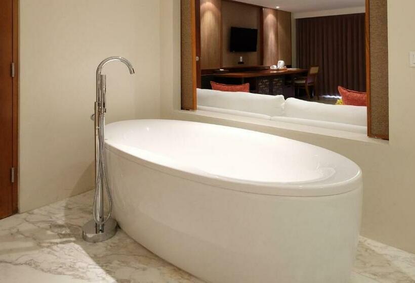 سوییت, The Bandha Hotel & Suites