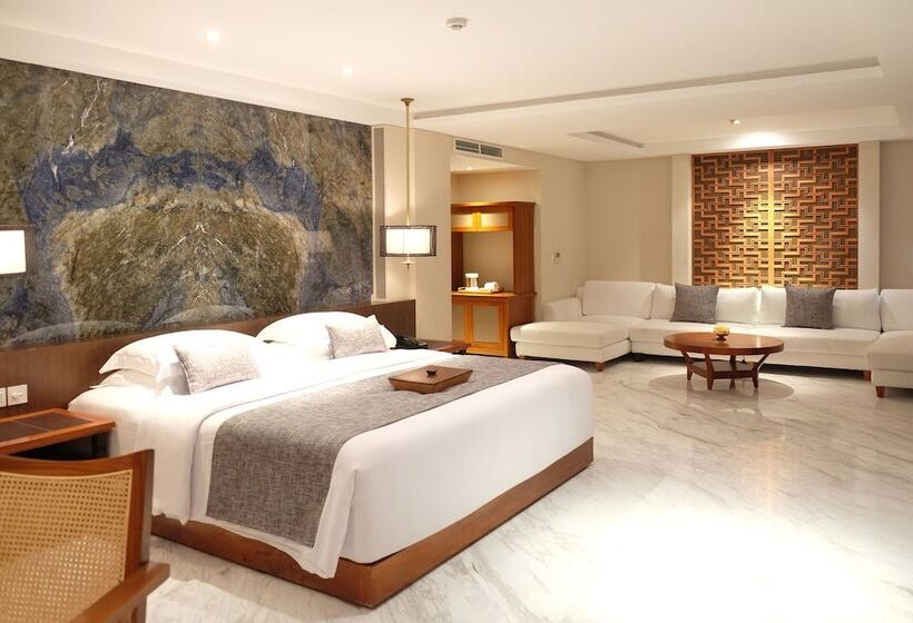 سوییت با چشم‌انداز دریا, The Bandha Hotel & Suites