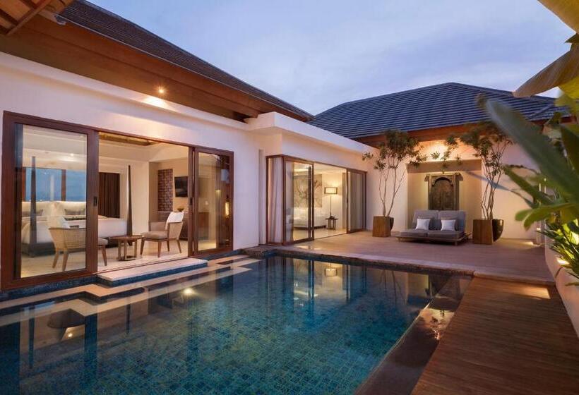 Королевский Люкс, The Bandha Hotel & Suites