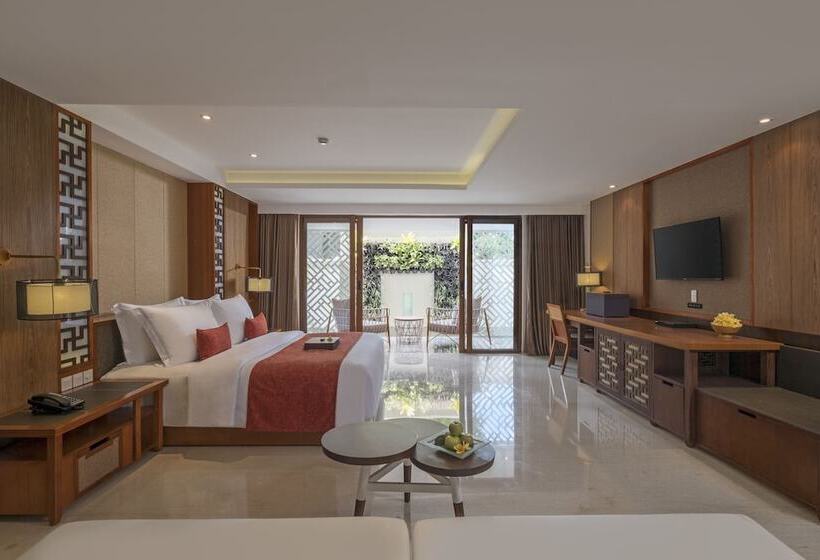 سوییت جونیور, The Bandha Hotel & Suites
