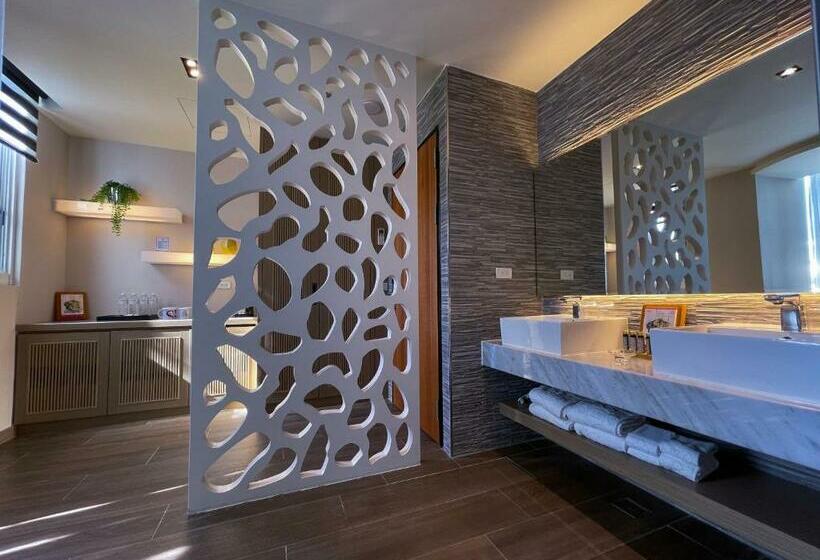 اتاق لوکس چهار تخته, Kenting 4 Sisters Villa