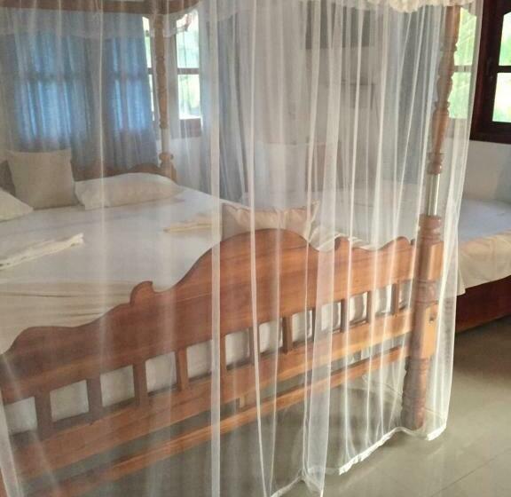 Трехместный Номер Базовый, Damith Guest House