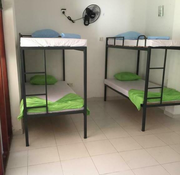 Кровать в Общей Комнате, Damith Guest House