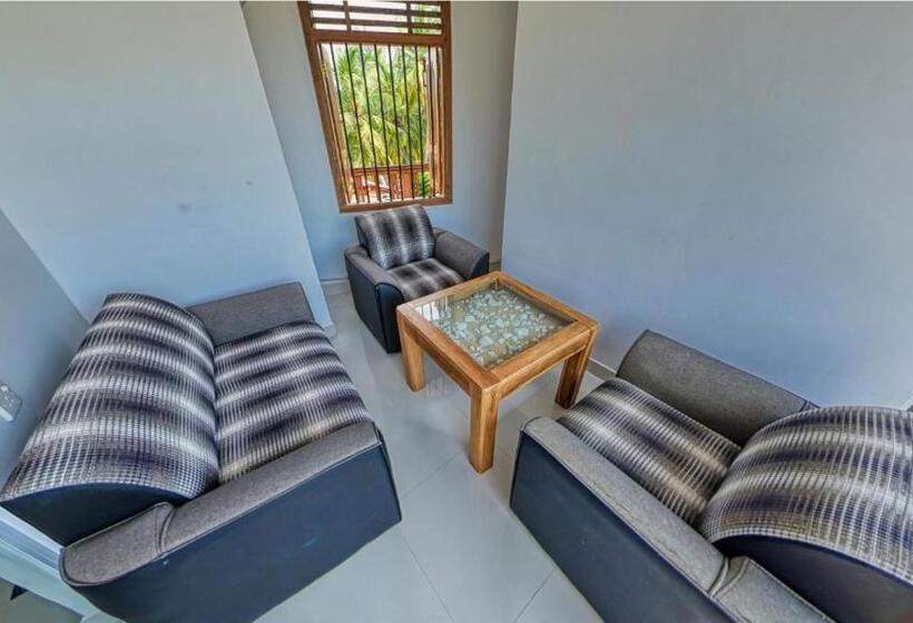اتاق لوکس خانوادگی, Sky Garden Mini