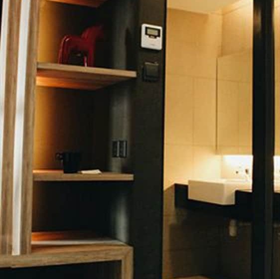 Номер Deluxe Кровать Кинг, U Hotel Penang