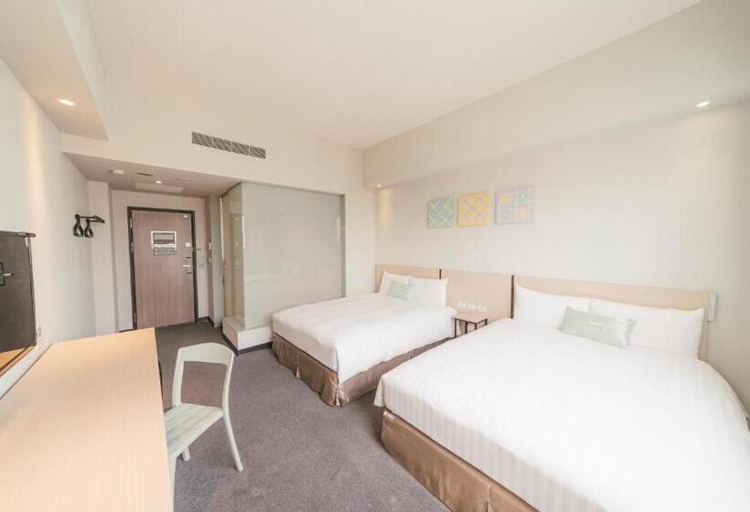 Economy Quadruple Room, Liyaou