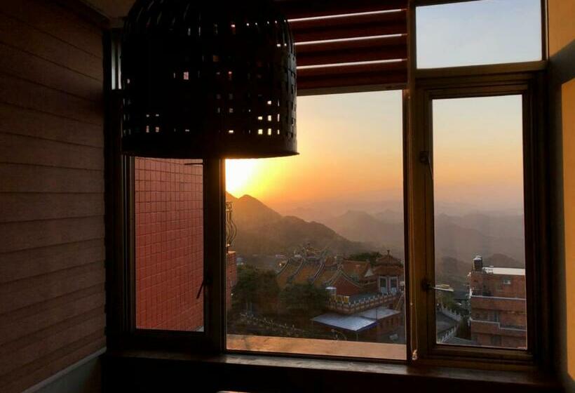 اتاق استاندارد چهار تخته با چشم‌انداز دریا, Jiufen Happyland B&b