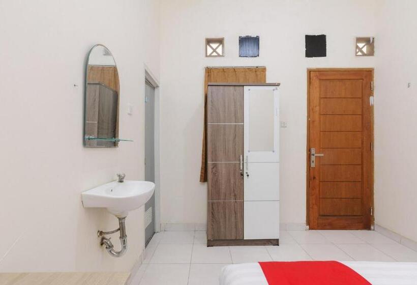 Номер Стандарт, Reddoorz At Meruya Utara