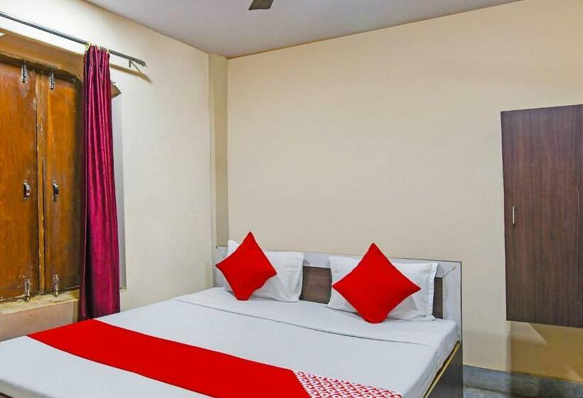اتاق کلاسیک سه تخته, Oyo Flagship Hotel Ashirbad Deluxe