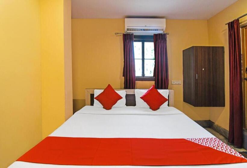 اتاق کلاسیک سه تخته, Oyo Flagship Hotel Ashirbad Deluxe