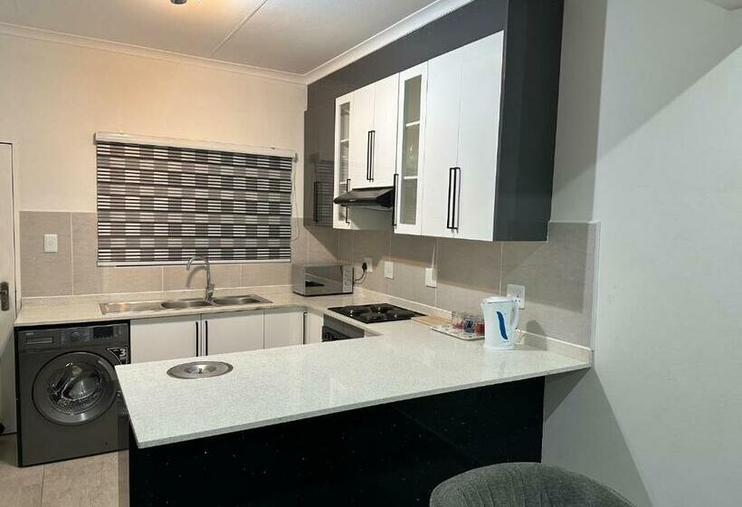 آپارتمان 1 خوابه با چشم‌انداز, Canal View Estate & Resort