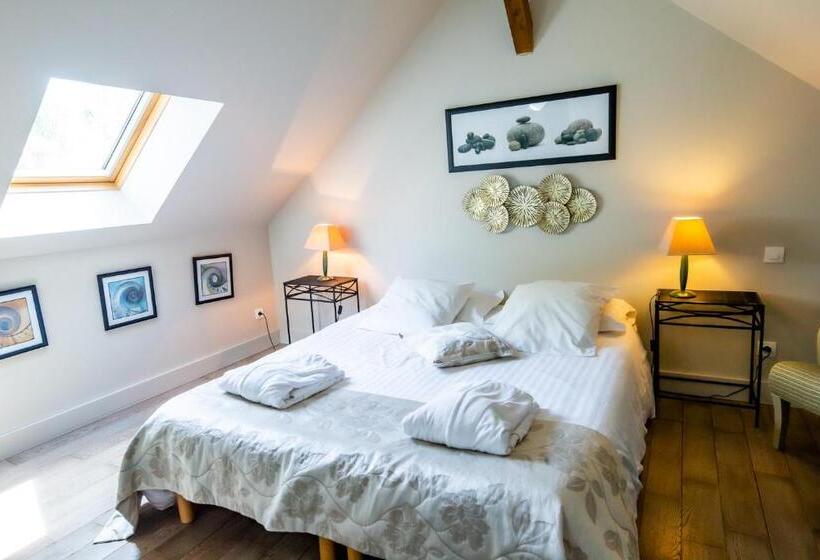 Полулюкс, La Ferme De L Oudon & Spa