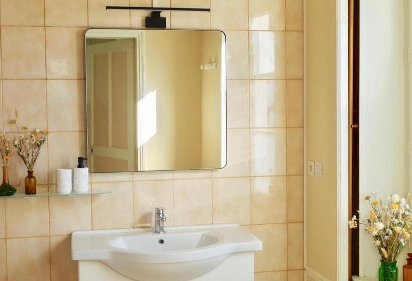 Номер Стандарт Вид на Сад, Le Clos Des Fées
