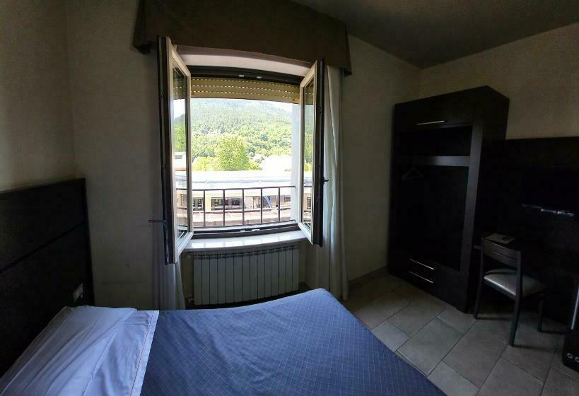 اتاق استاندارد چهار تخته, Porta Rivera Plesso Stazione