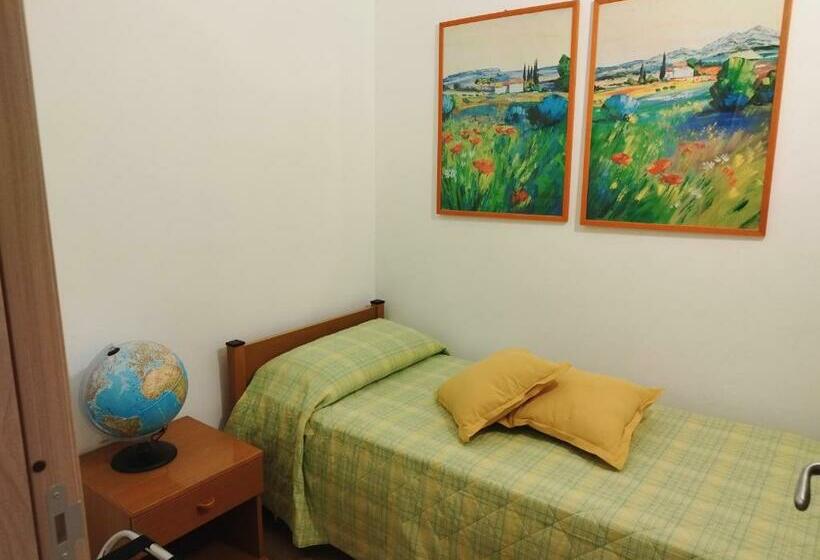 스탠다드 트리플 발코니 룸, Alcamo Rooms Con Garage Privato