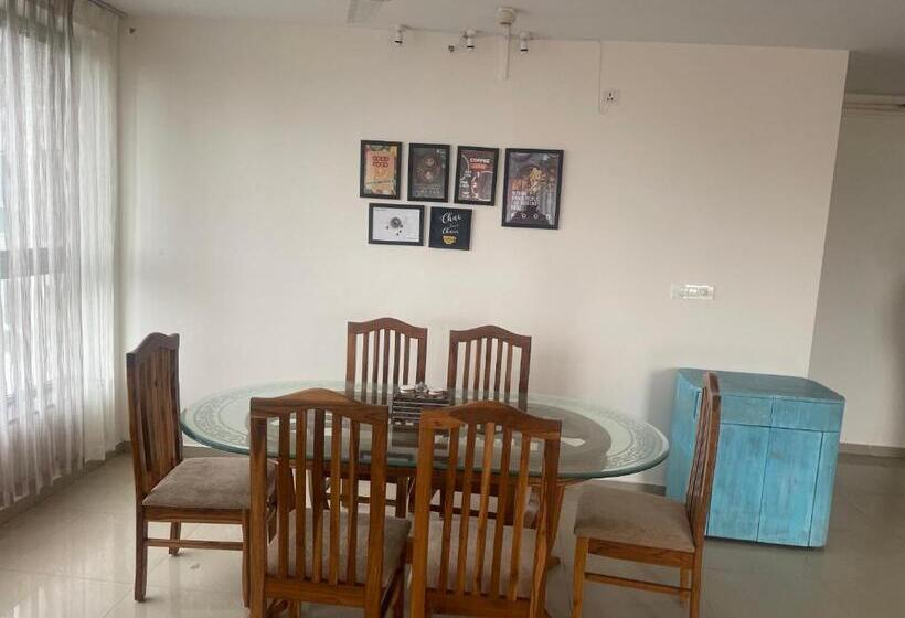 اتاق اکونومی, Royal Nest Premium