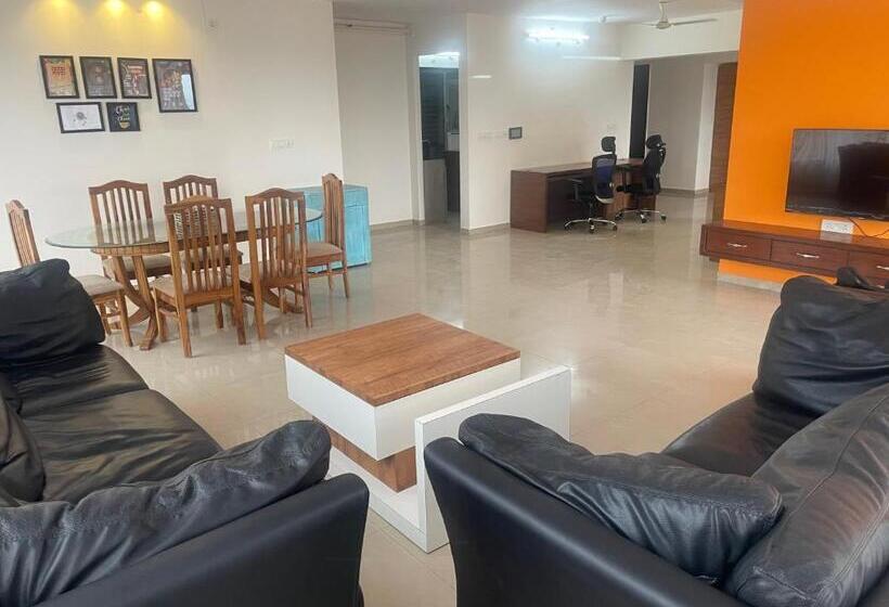 اتاق سوپریور, Royal Nest Premium