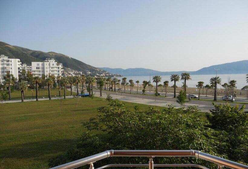 1 Bedroom Apartment Sea View, Onorato