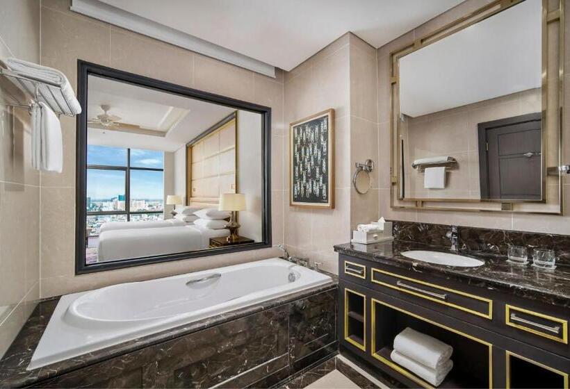 Номер Стандарт Вид на Реку, Sheraton Can Tho