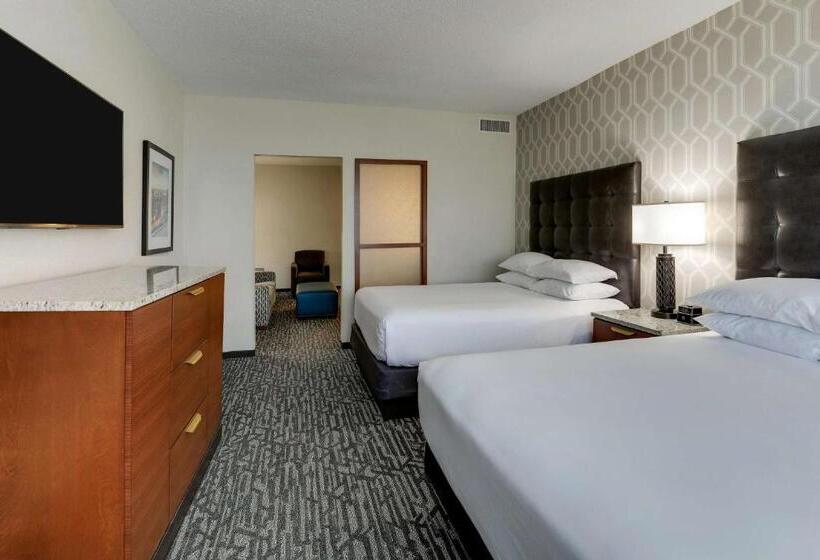 חדר דלוקס מותאם לאנשים עם מוגבלויות, Drury Plaza Hotel Dallas Arlington