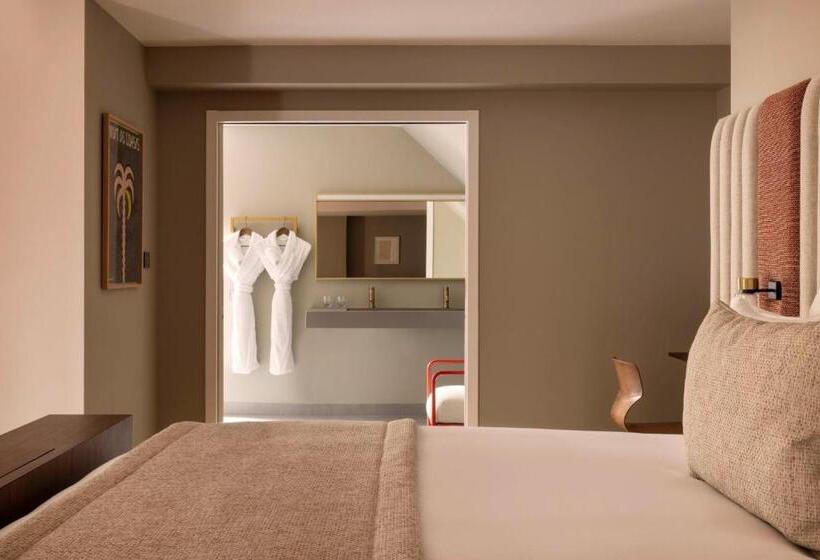 Suite with Terrace, Hôtel Pilgrim